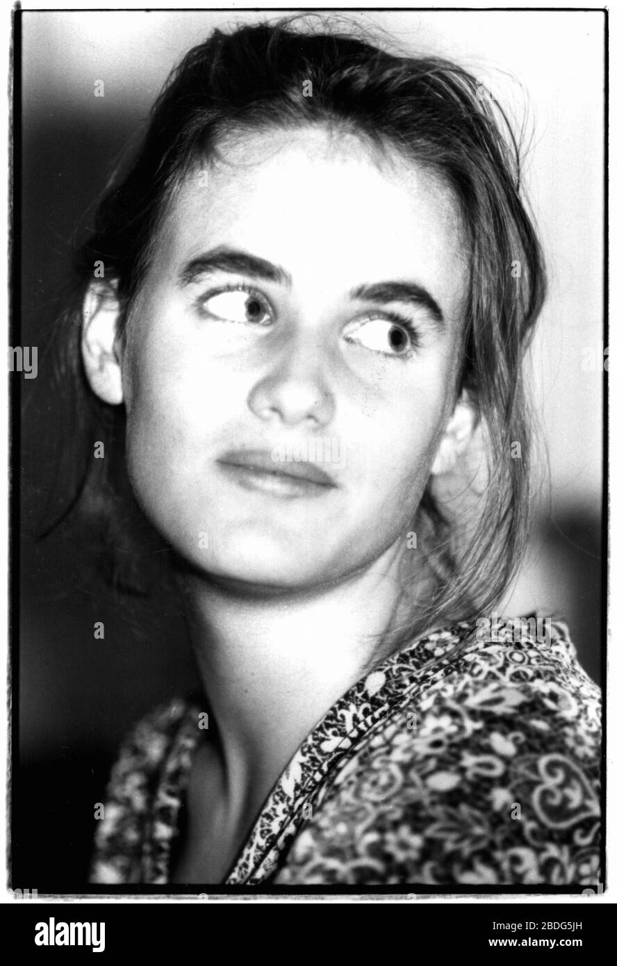 L'actrice française Judith Godreche est présente à la conférence de presse de Lyon, 1990, France Banque D'Images