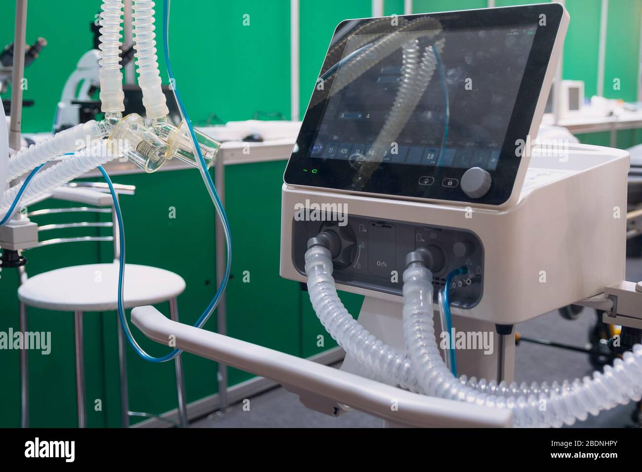 Appareils de ventilation pulmonaire artificielle dans les gros-plan de l'hôpital. Matériel médical Banque D'Images