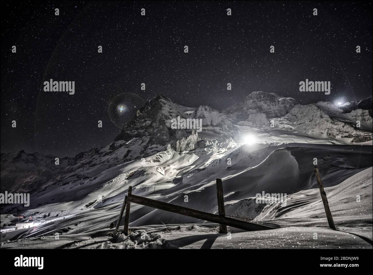 Montagnes allégées - face nord de l'Eiger Banque D'Images