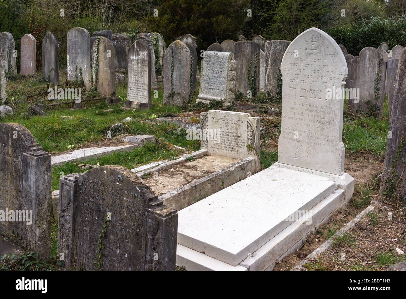 Anciennes tombes juives sur le vieux cimetière de Southampton à Southampton Common, Angleterre, Royaume-Uni Banque D'Images