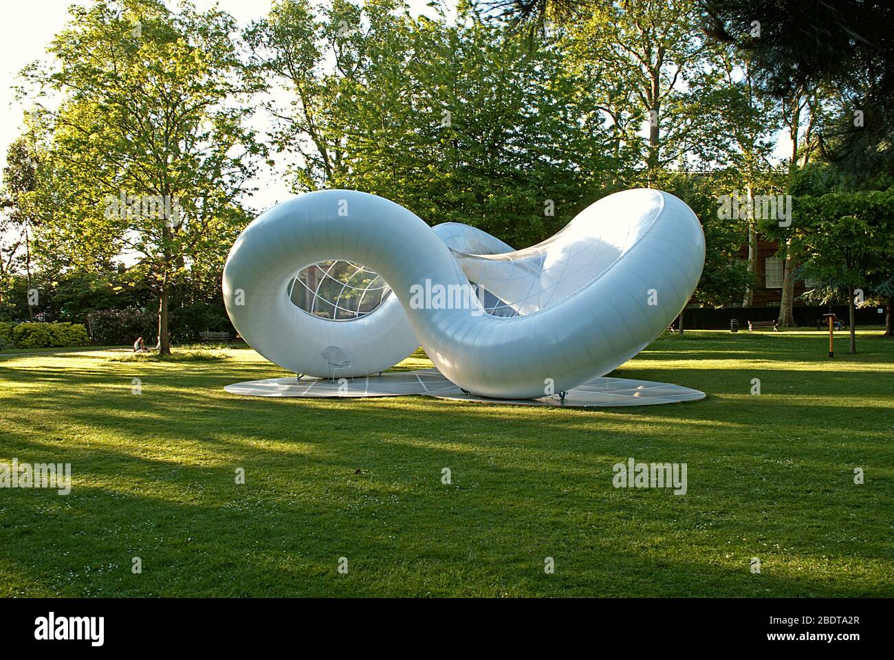 Pavillon du triomphe Pavillon de la paix, jardins du musée, Cambridge Heath Road, Londres E2 par Atelier Zundel Cristea AZC Architecte Banque D'Images