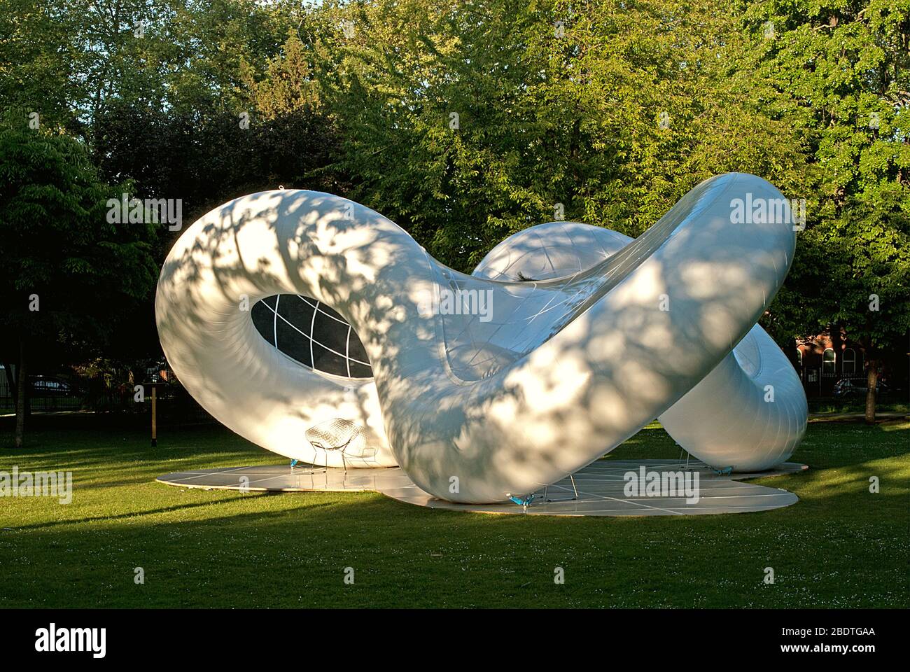 Pavillon du triomphe Pavillon de la paix, jardins du musée, Cambridge Heath Road, Londres E2 par Atelier Zundel Cristea AZC Architecte Banque D'Images