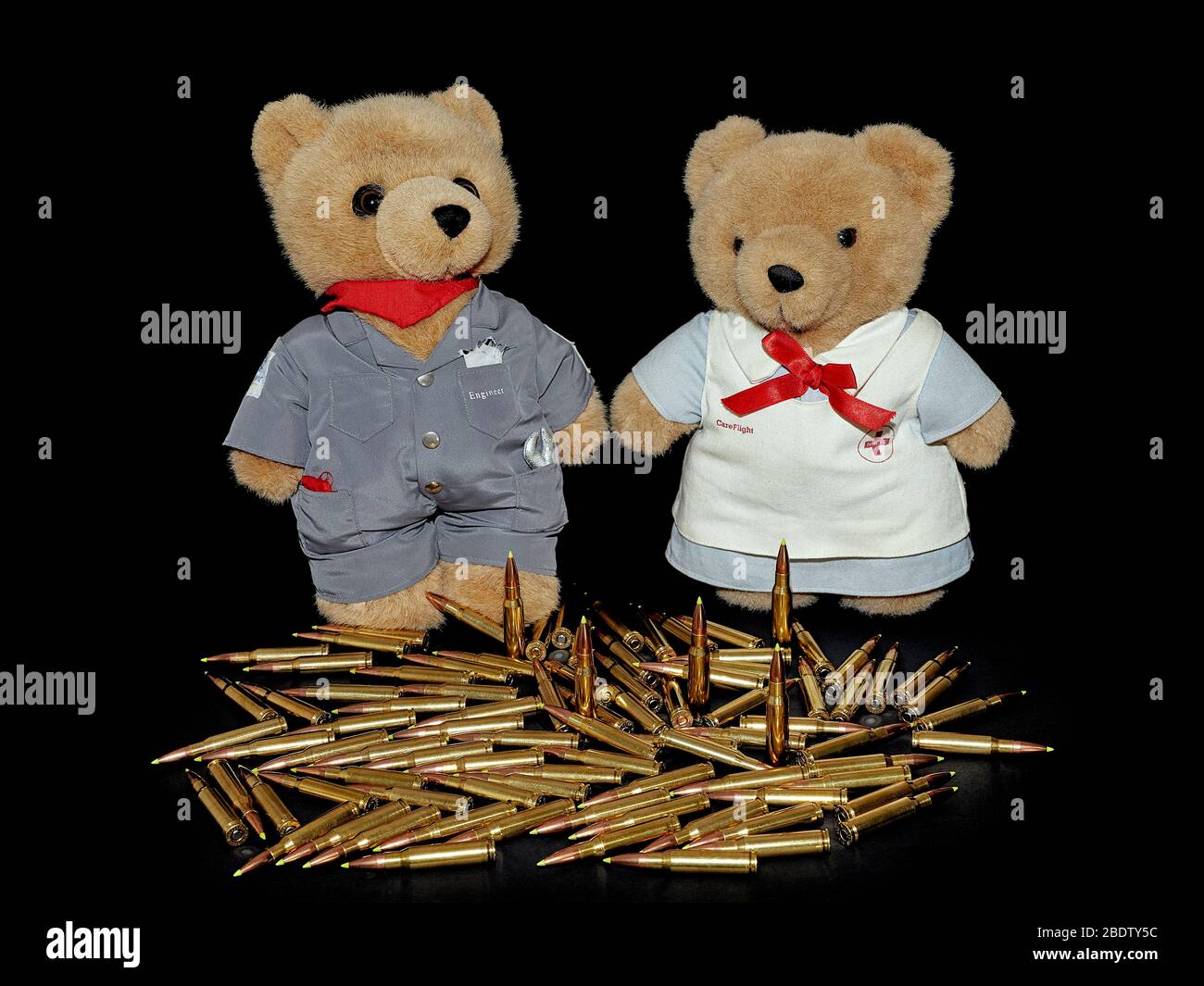 Préparez -308 munitions en stock teddy Bears avec Ammo! Banque D'Images
