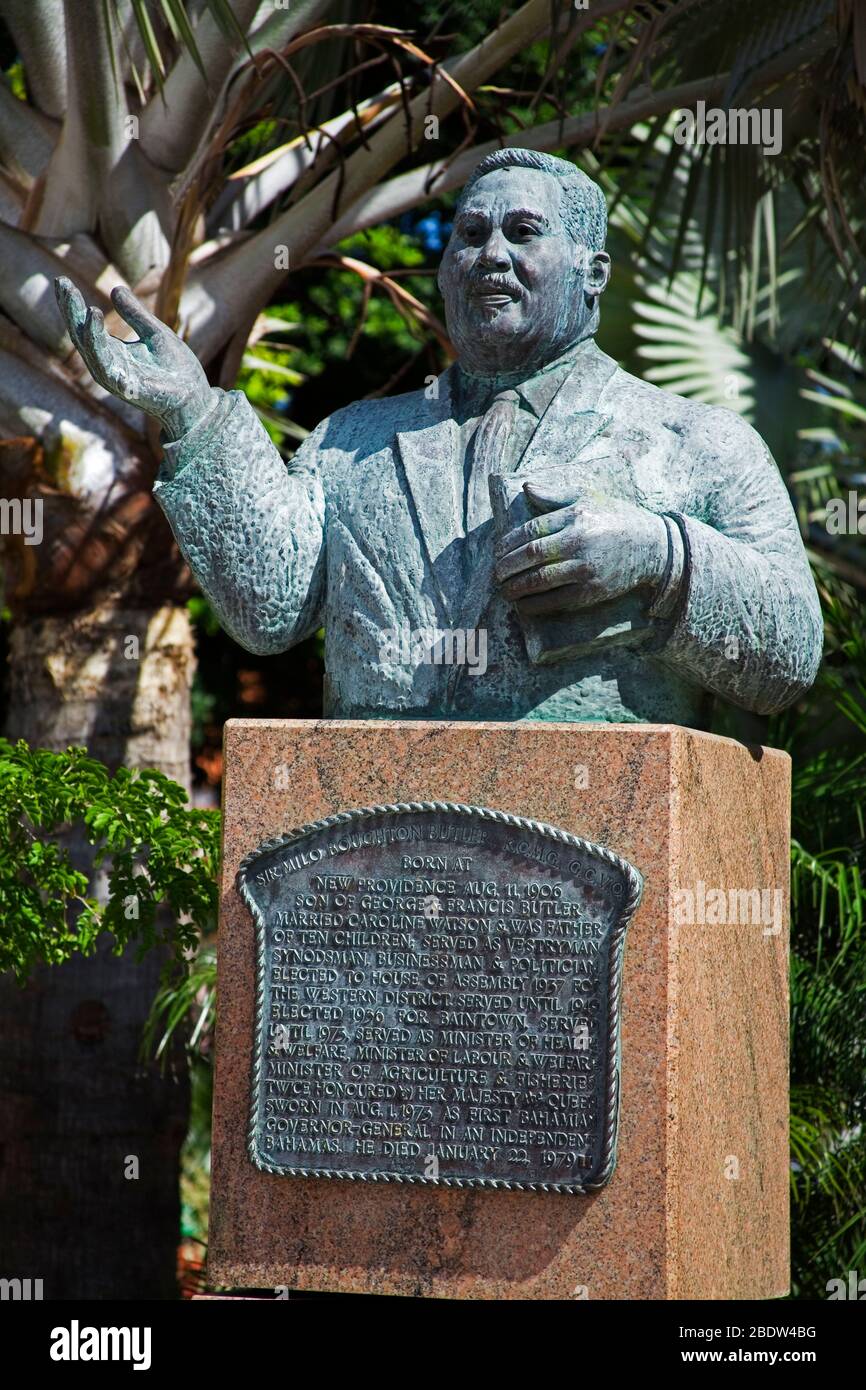 Buste de Sir Milo Boughton Butler, Rawson Square, Nassau, New Providence Island, Bahamas Banque D'Images