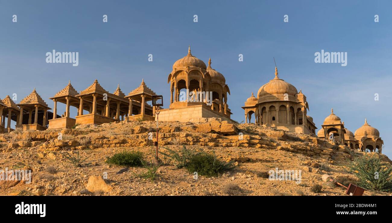 Vyas Chhatri cenographiques Sunset point Jaisalmer Rajasthan Inde Banque D'Images