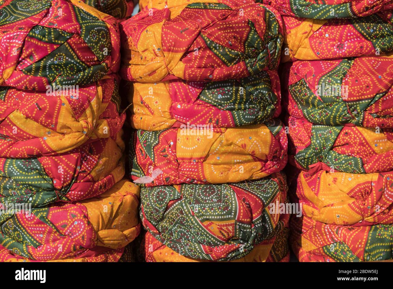 Turbans à vendre Jaisalmer fort Rajasthan Inde Banque D'Images