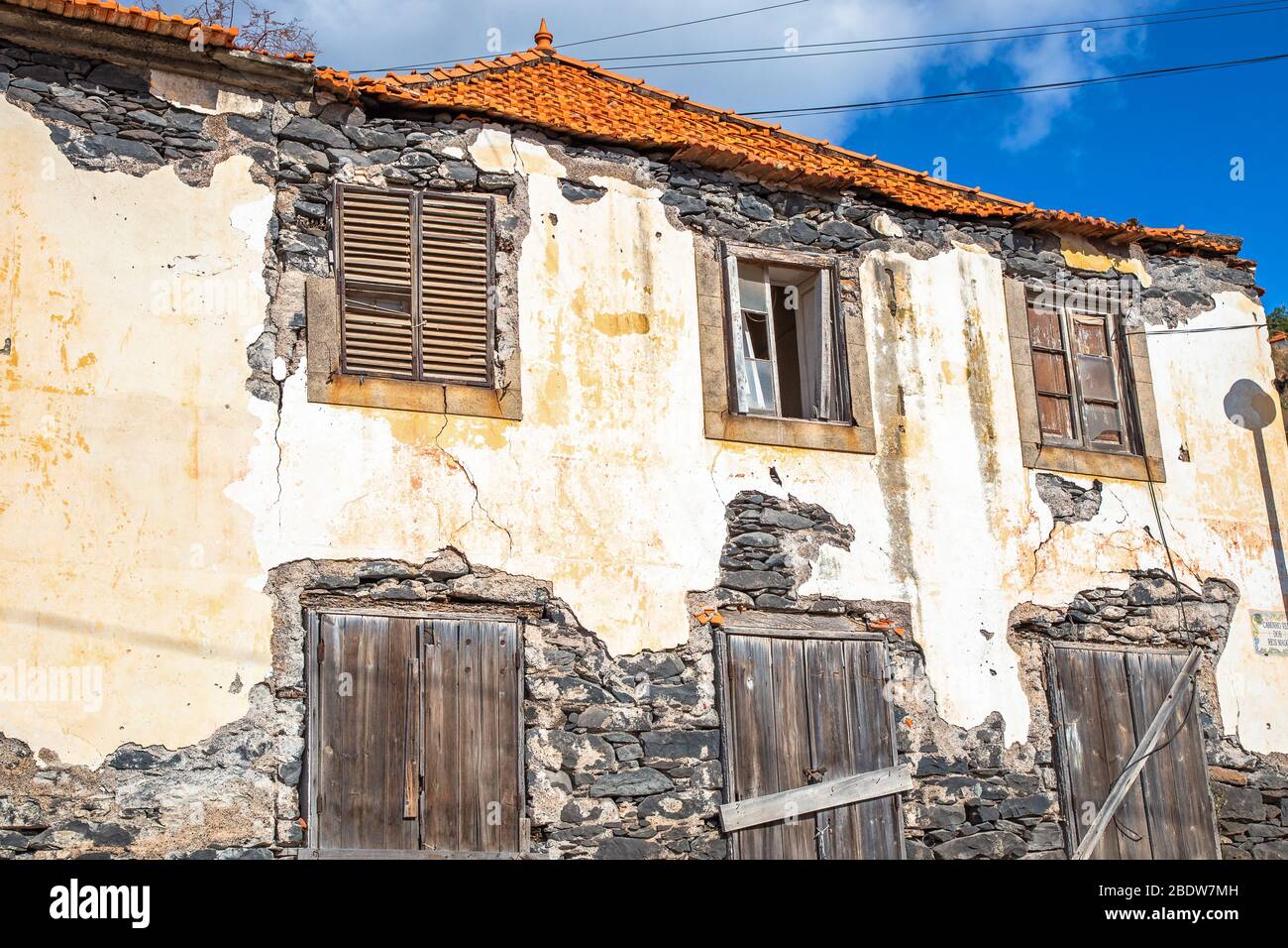 Lieu perdu, ruine, bâtiment abandonné à Canico, Madère Banque D'Images