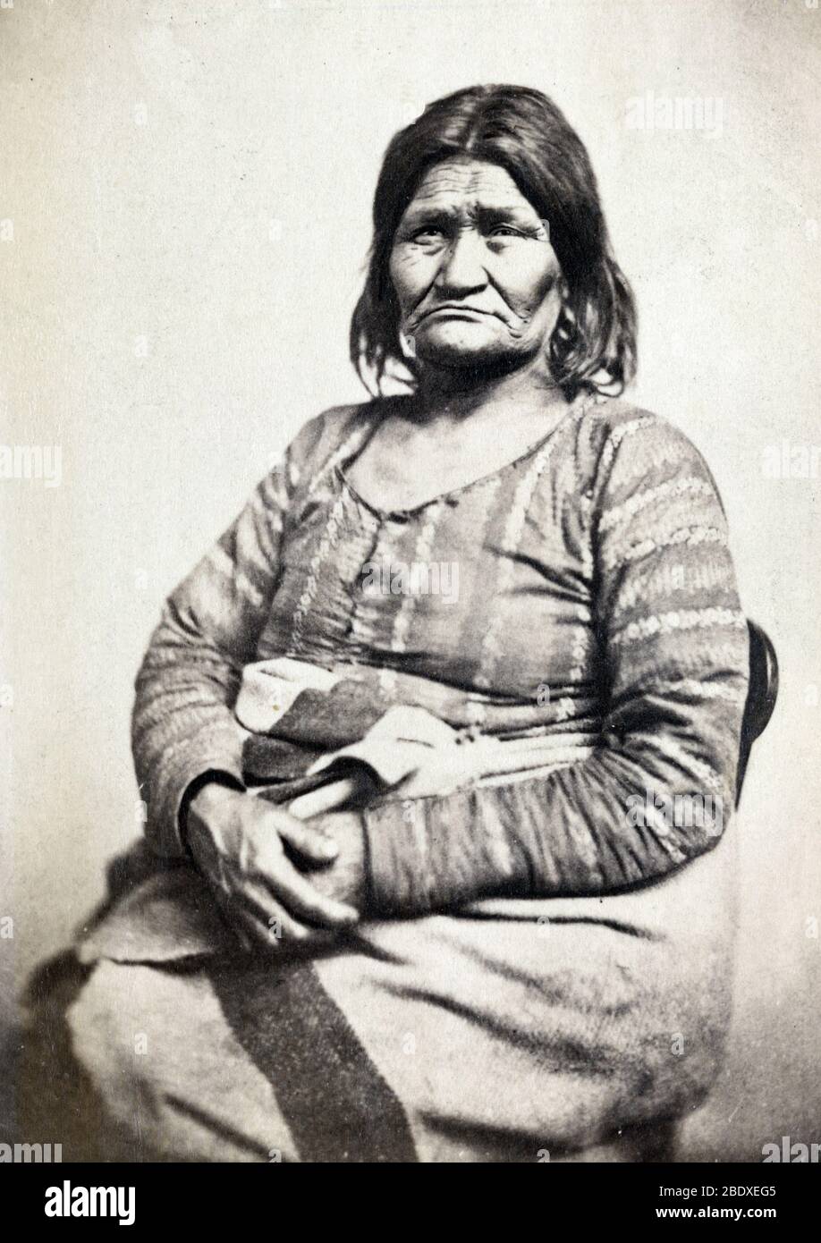 Femme indienne sioux Banque de photographies et d'images à haute résolution  - Alamy