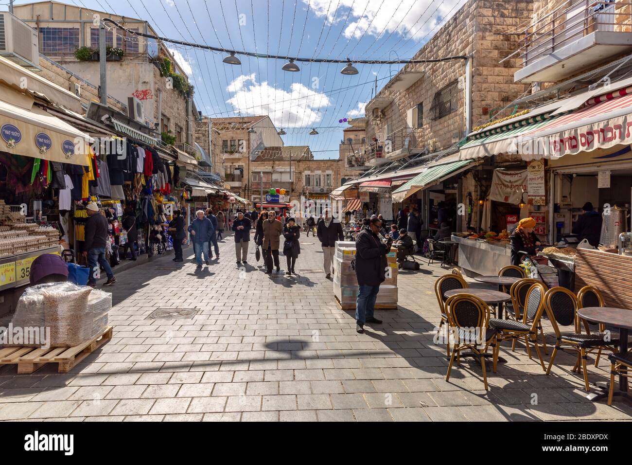 Marché de rue à Mahane Yehuda, célèbre marché à Jérusalem, Israël Banque D'Images