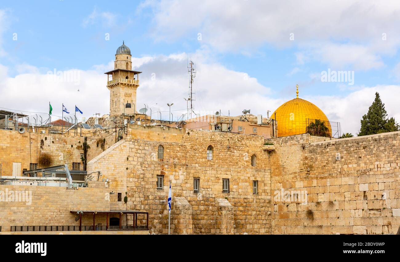 Mur occidental et dôme doré du Rocher à Jeusalem Israël. Banque D'Images