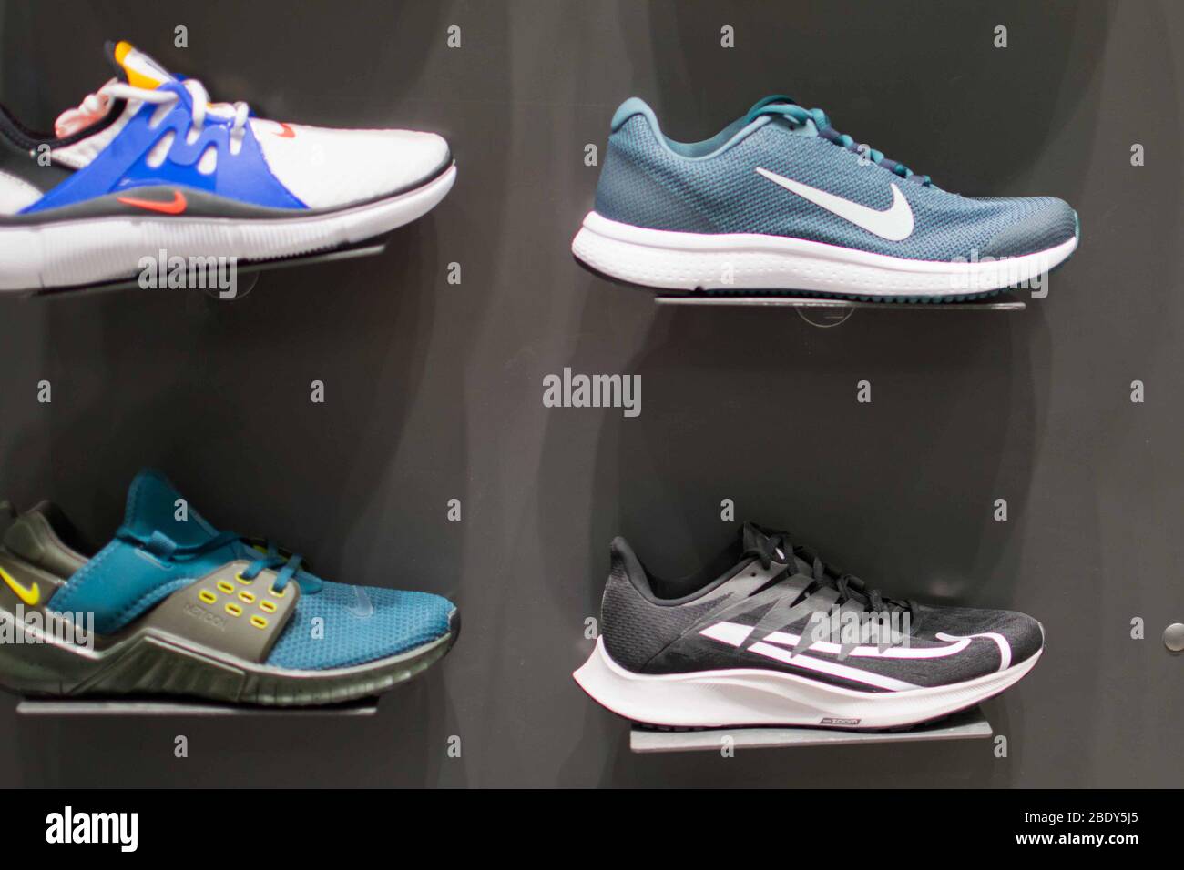 Nike shoe Banque de photographies et d'images à haute résolution - Page 3 -  Alamy