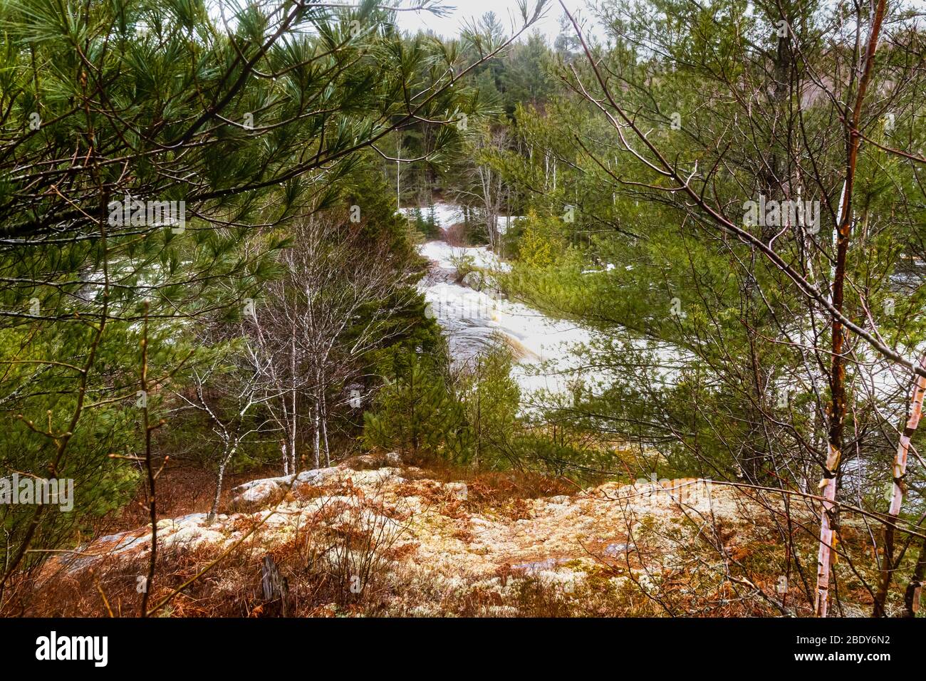 Parc national de la Péninsule-Bruce, Grotto & Indian Head Cove Parc national Fathon Five Tobermory Ontario Canada en hiver Banque D'Images