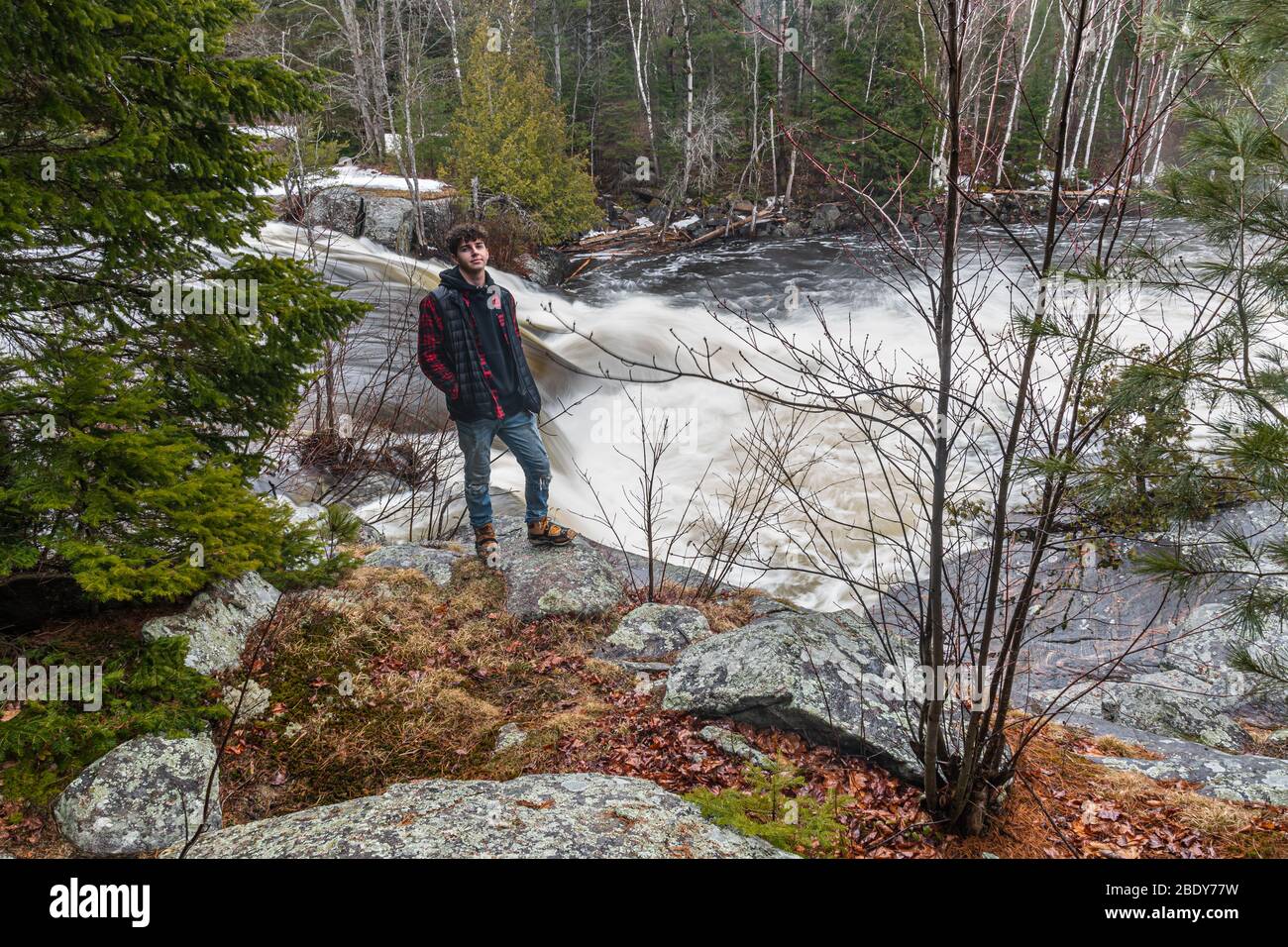 Parc national de la Péninsule-Bruce, Grotto & Indian Head Cove Parc national Fathon Five Tobermory Ontario Canada en hiver Banque D'Images