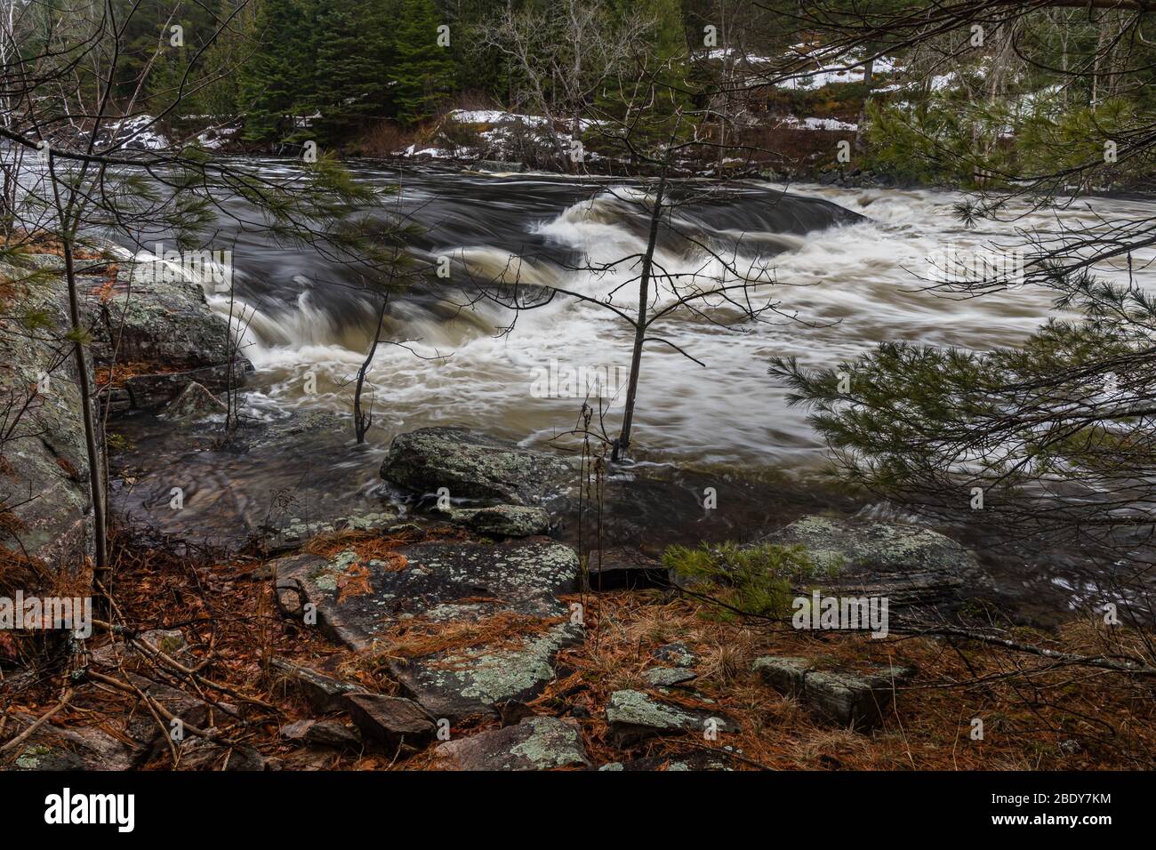 Parc national de la Péninsule-Bruce, Grotto & Indian Head Cove Parc national Fathon Five Tobermory Ontario Canada en hiver Banque D'Images