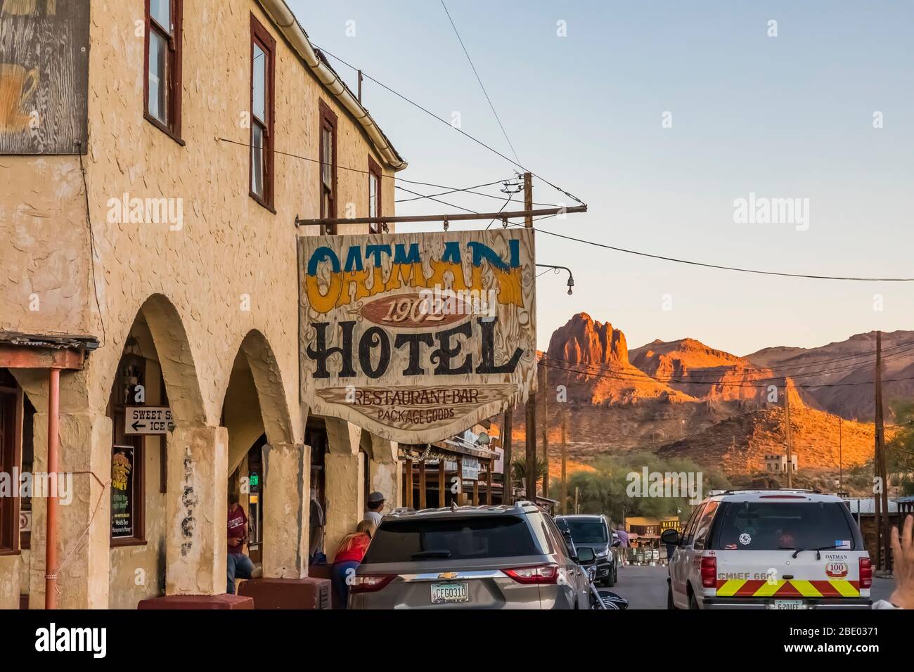 Oatman Hotel dans le centre-ville d'Oatman, une vieille ville minière d'or a transformé la ville touristique le long de la route historique 66 en Arizona, aux États-Unis [pas de modèle ou de libération de propriété; av Banque D'Images