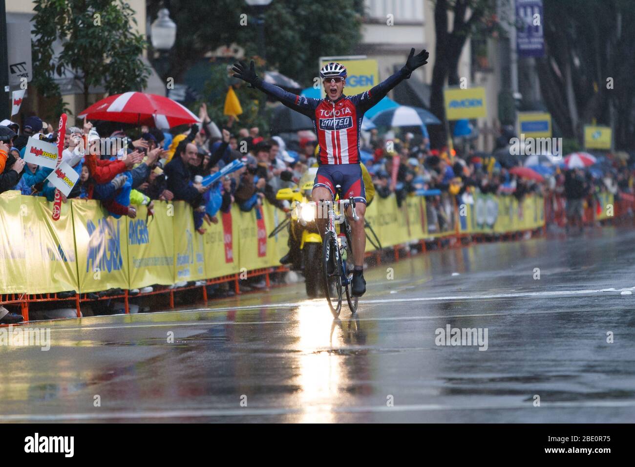 21 février 2008. Le cycliste canadien Dominique Rolllin (Toyota-United) remporte la quatrième étape du Amgen Tour de Californie à San Luis Obispo, Californie. Banque D'Images