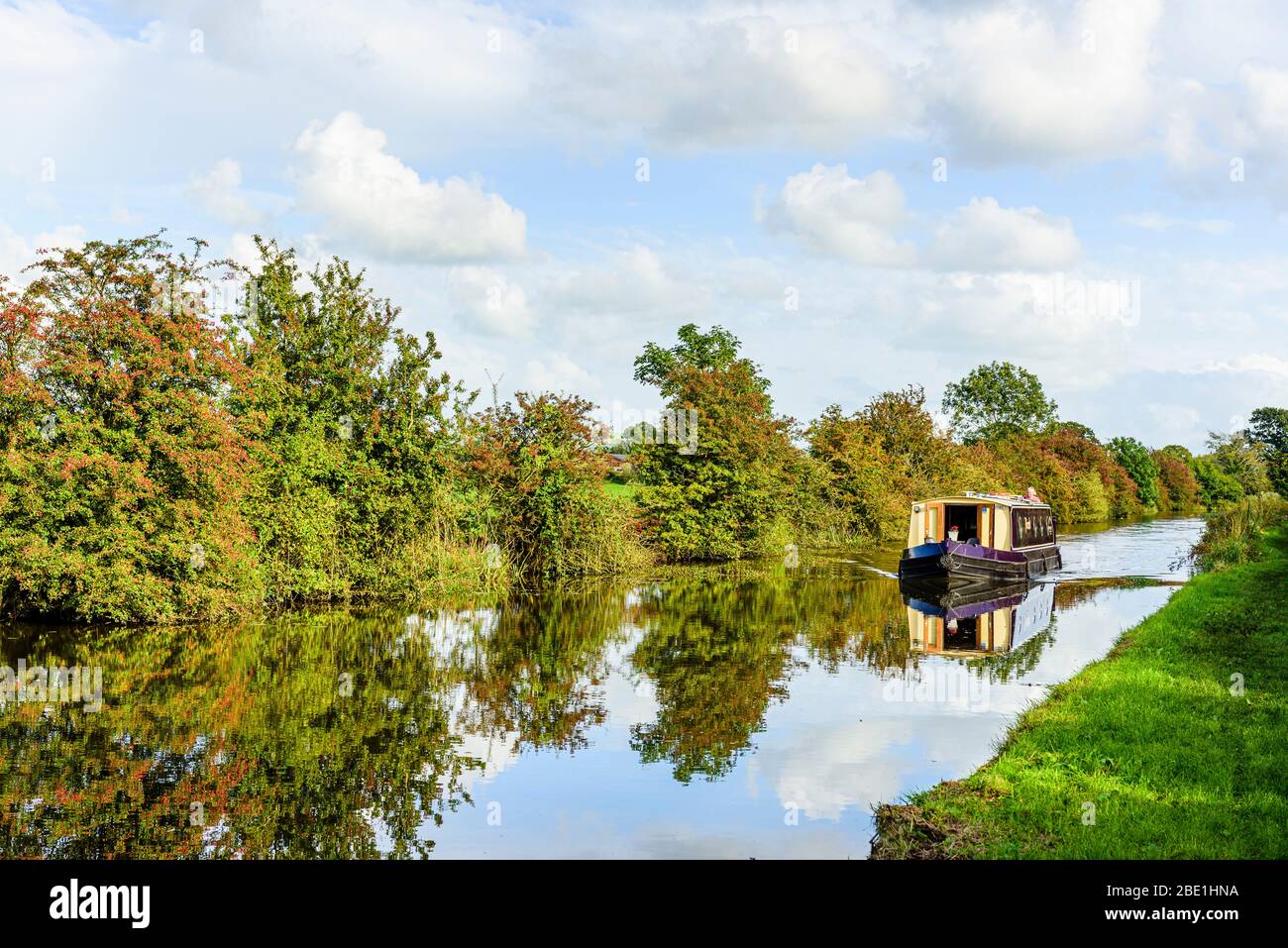 Grand classique sur le canal près de Lancaster Lancashire Wrea Green, Angleterre Banque D'Images