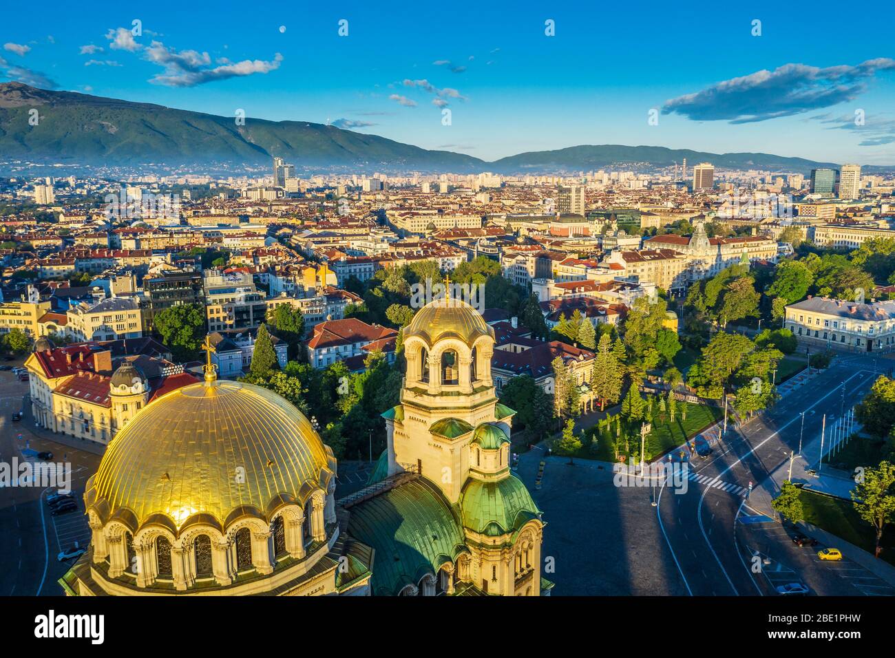 Europe, Bulgarie, Sofia, Alexander Nevsky cathédrale orthodoxe russe, vue aérienne Banque D'Images