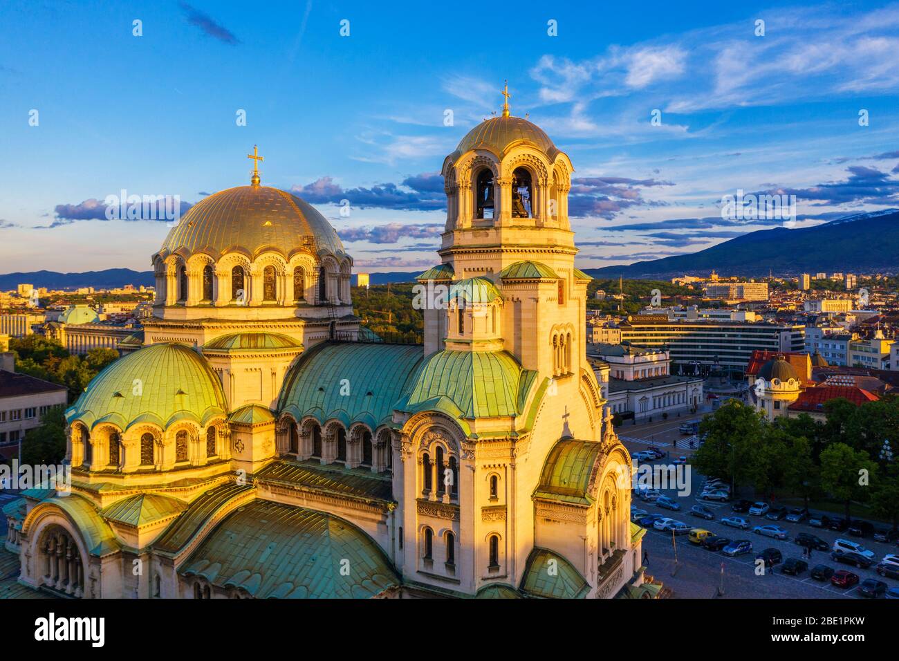 Europe, Bulgarie, Sofia, Alexander Nevsky cathédrale orthodoxe russe, vue aérienne Banque D'Images