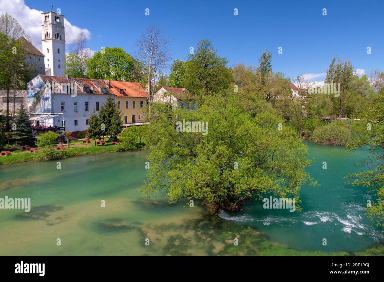 Cascades sur la rivière una à Bihać, Bosnie-Herzégovine Banque D'Images