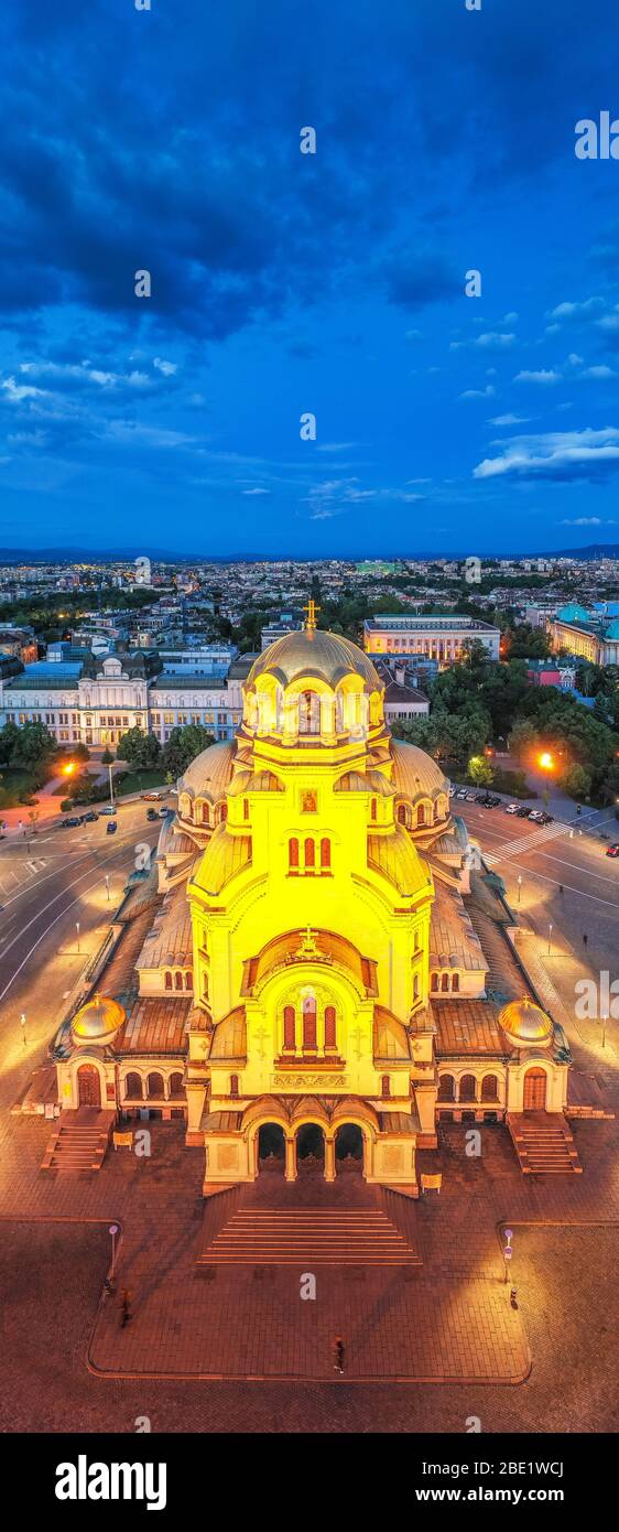 Europe, Bulgarie, Sofia, Alexander Nevsky cathédrale orthodoxe russe, vue aérienne Banque D'Images