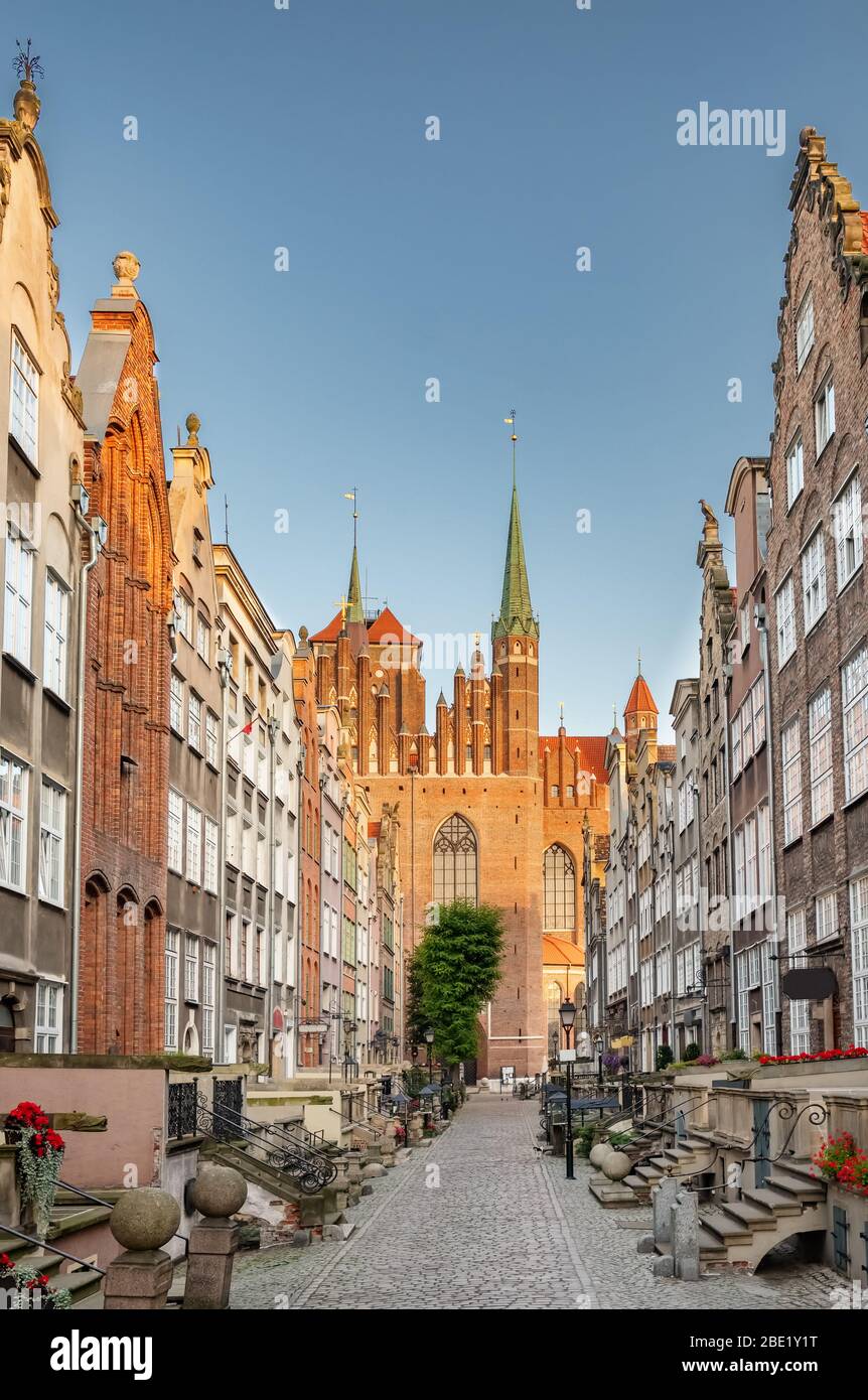 Vide rue Mariacka dans la vieille ville de Gdansk tôt le matin, Pologne Banque D'Images