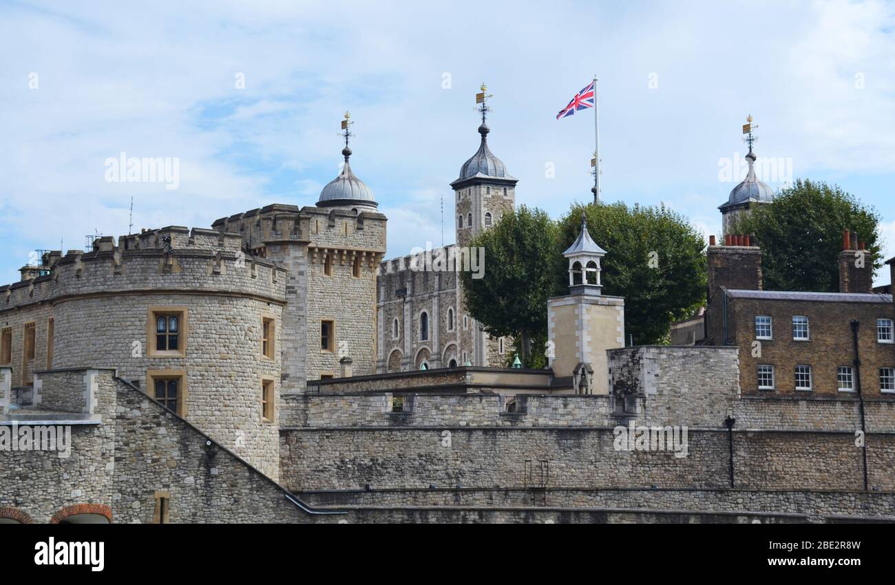 La Tour de Londres sur la Tamise, Royaume-Uni Banque D'Images