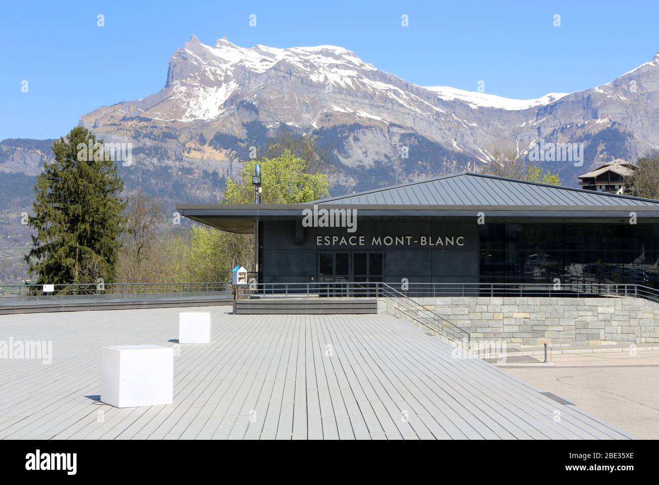 Espace Mont-blanc. Salle municipale. Aiguilles de Warrens. Saint-Gervais-les-bains. Haute-Savoie. France. Banque D'Images