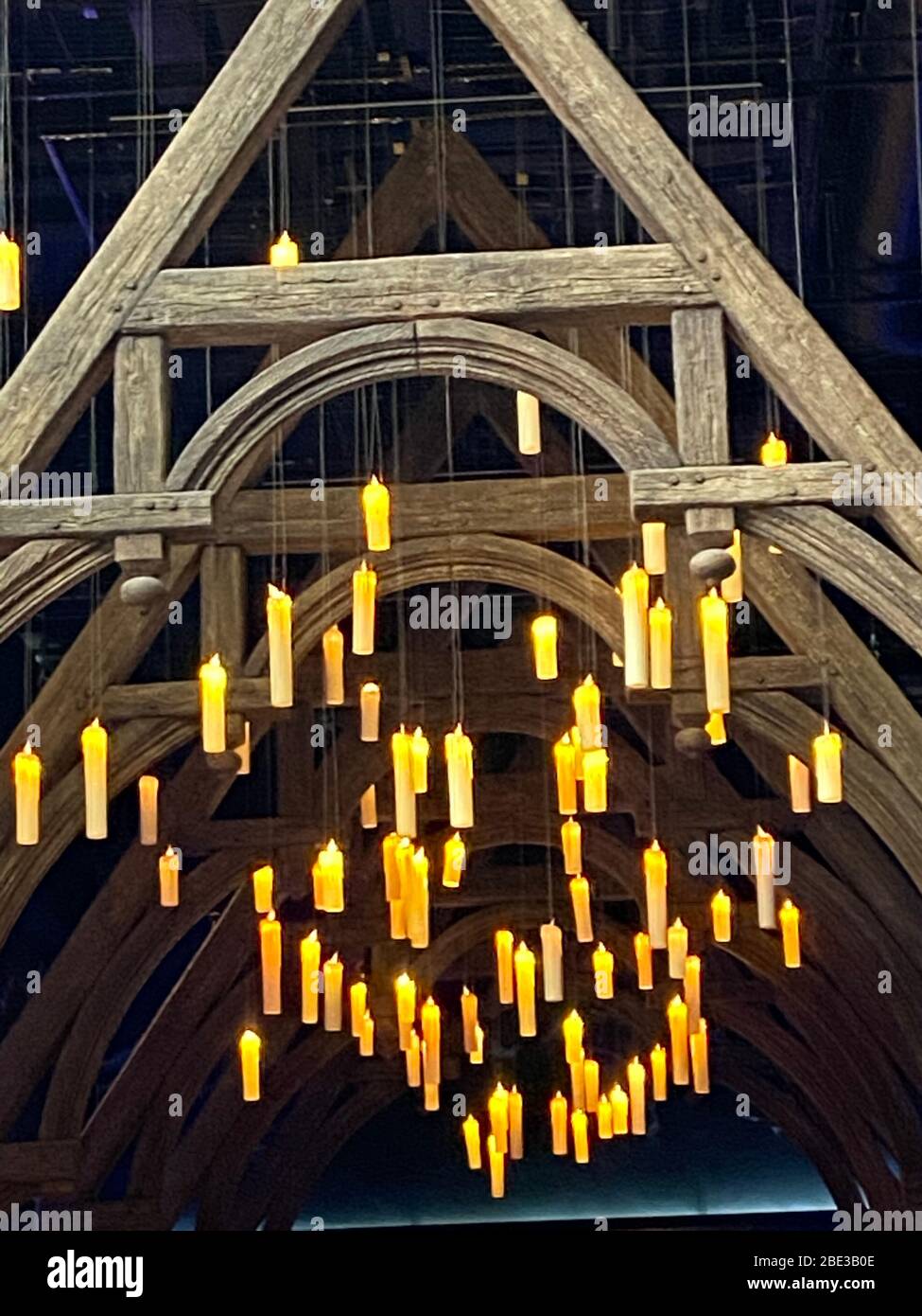 Bougies suspendues au plafond - Harry Potter WB Studio Tour Photo Stock -  Alamy