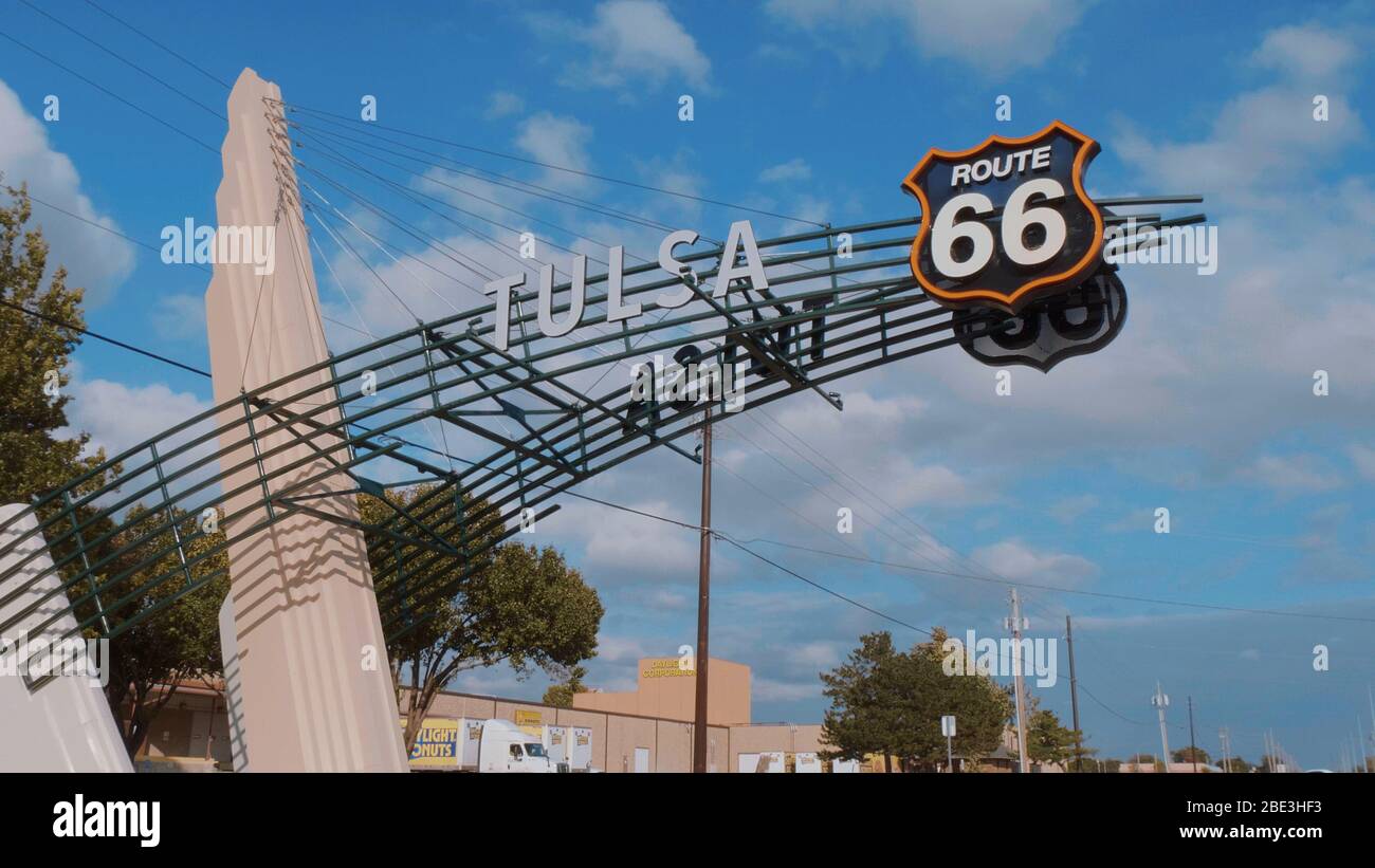 La célèbre porte de la route 66 à Tulsa Oklahoma Photo Stock Alamy