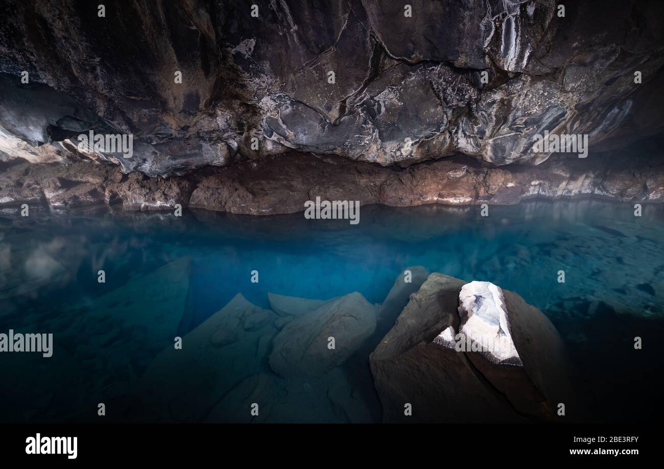 Grotte de Grjotagja, Myvatn, islande Banque D'Images