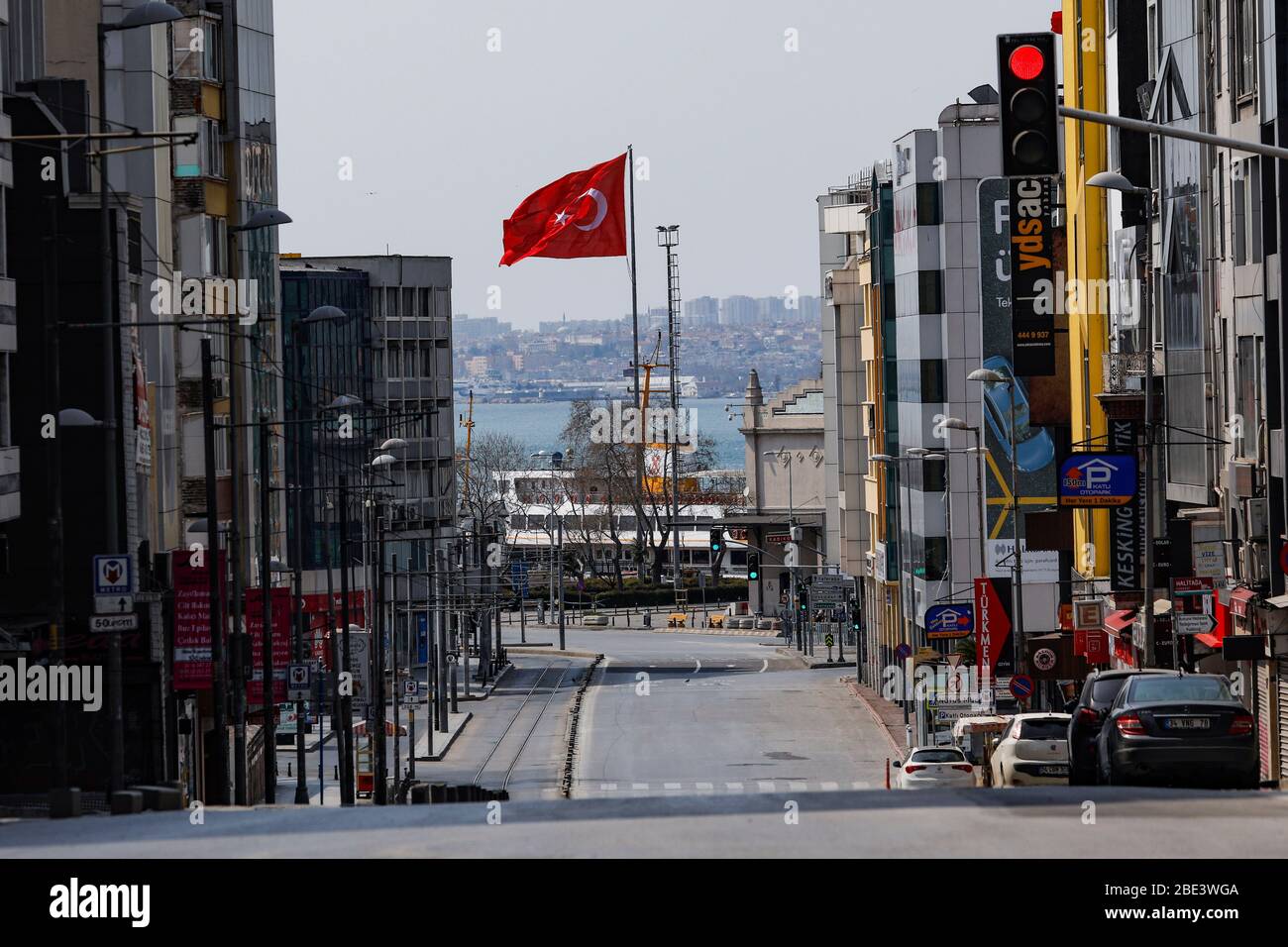 Istanbul, Turquie. 11 avril 2020. Une vision générale du district de Kadikoy après que les autorités turques ont annoncé un couvre-feu week-end pour enrayer la propagation de la pandémie de coronavirus Covid-19 à Istanbul, Turquie, 11 avril 2020. (Photo de Jason Dean/Sipa USA) crédit: SIPA USA/Alay Live News Banque D'Images