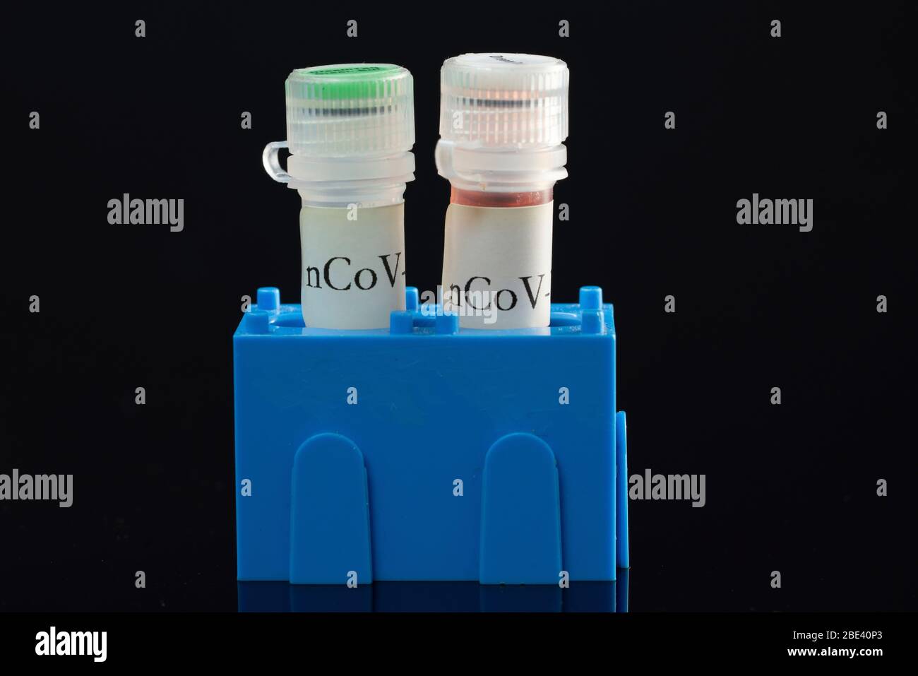 Test PCR pour infection covid-19, image conceptuelle. Banque D'Images