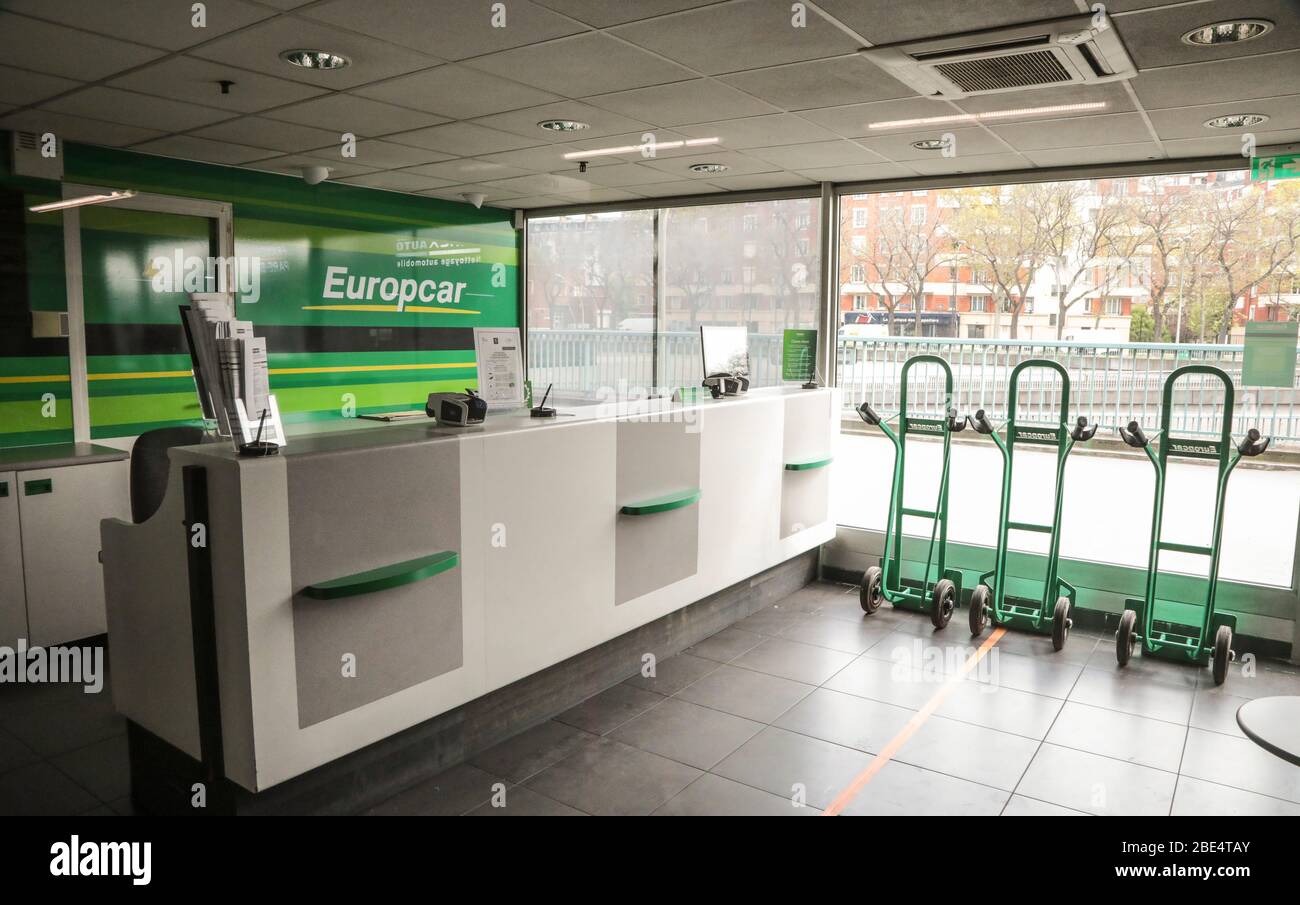 AGENCE DE LOCATION EUROPCAR , PARIS Banque D'Images