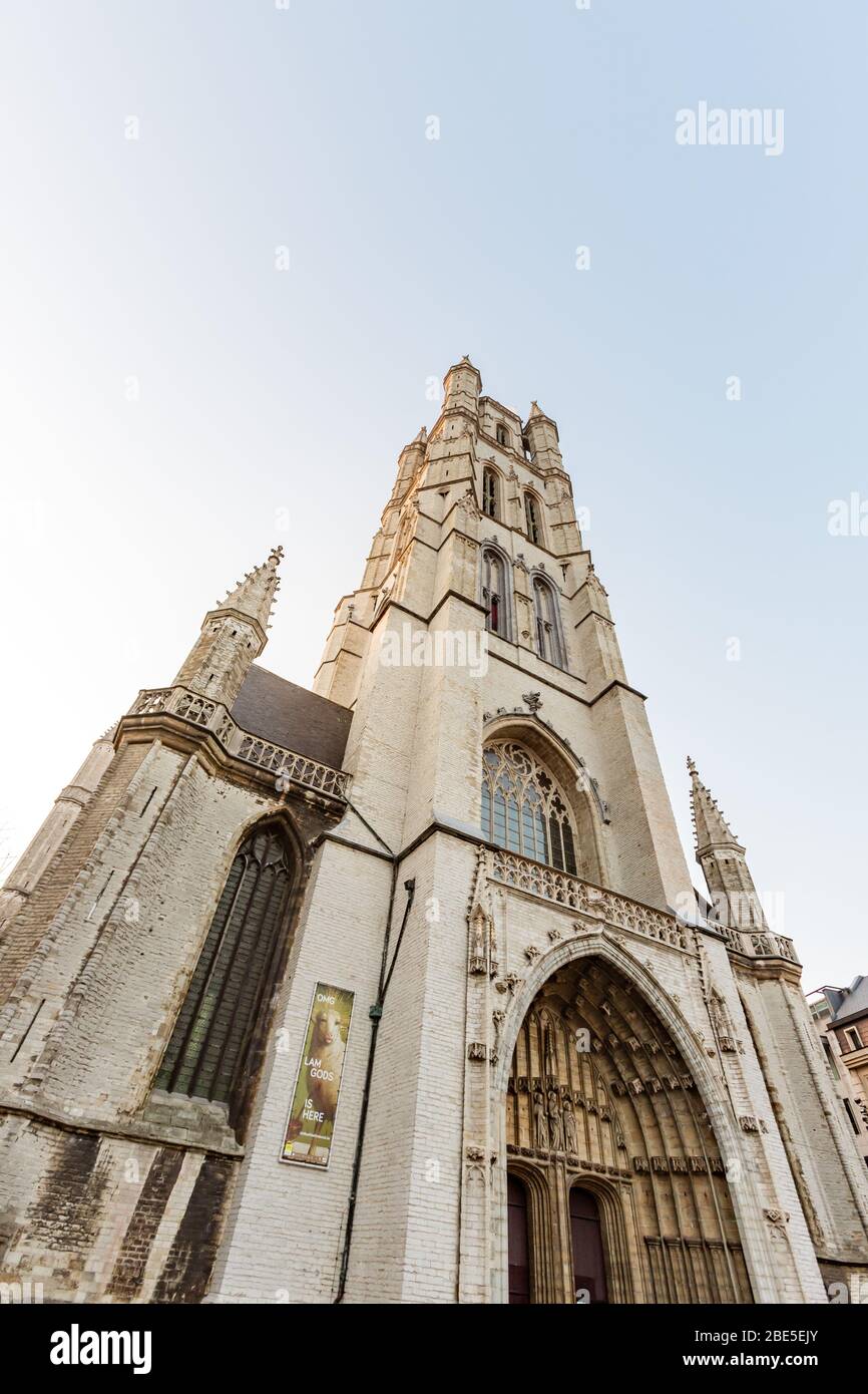Gand, Belgique - Tour de la cathédrale Saint-Bavo, l'une des trois célèbres tours de la ville Banque D'Images