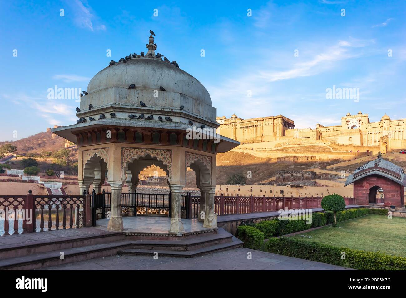Rotonde sur le territoire de fort Amber, Amer, Jaipur, Inde Banque D'Images