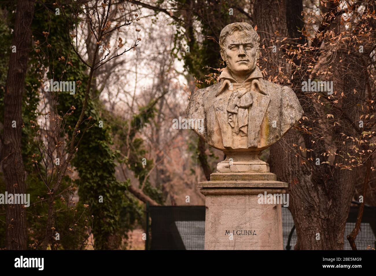 Statue de Glinka dans le parc du roi Michael i à Bucarest Banque D'Images