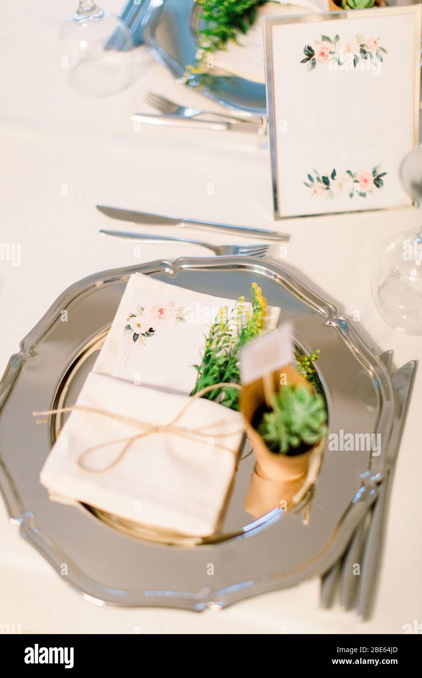 Carte de menu de repas de mariage. Mariage rustique. Préparatifs pour le jour du mariage. Banque D'Images