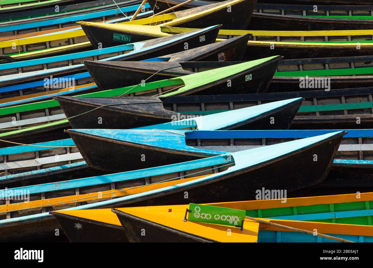 bateau en 4 lettres