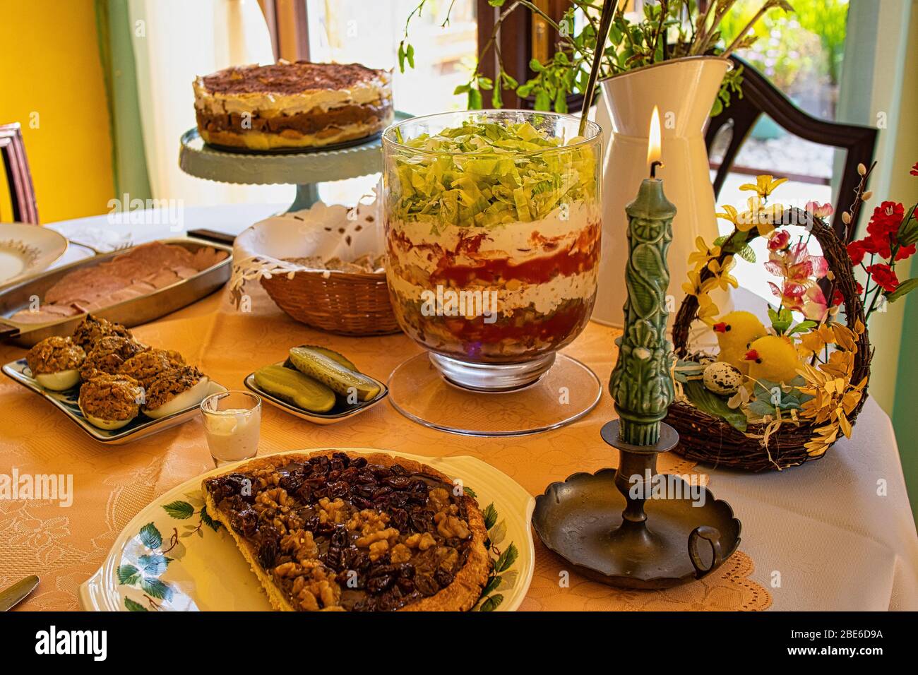Petit-déjeuner traditionnel polonais le dimanche de Pâques Banque D'Images