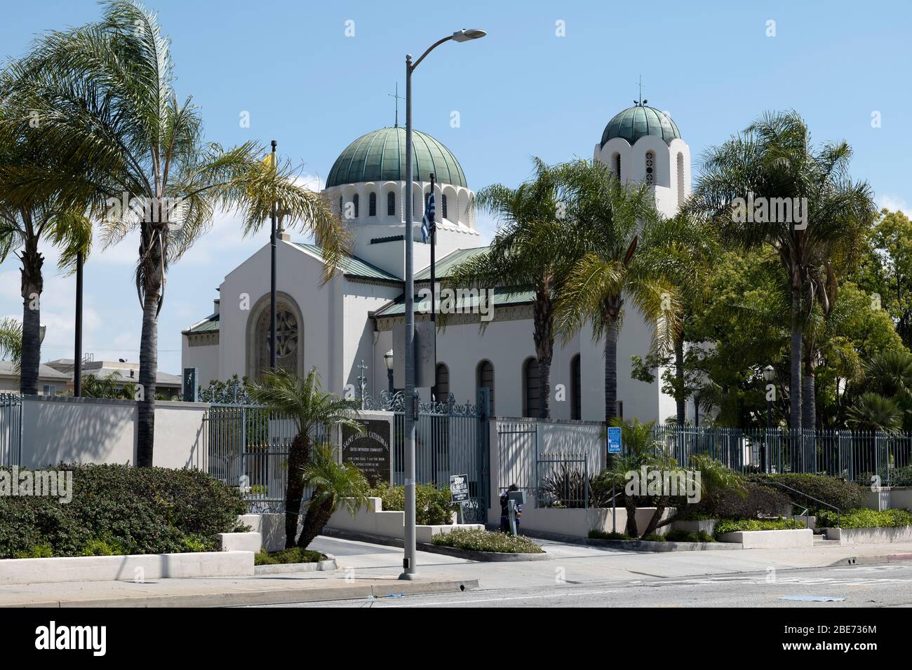 Los Angeles, CA/USA - 11 avril 2020: La cathédrale orthodoxe grecque de Saint Sophia ne pourra pas accueillir le service du dimanche de Pâques en raison du mar du coronavirus Banque D'Images