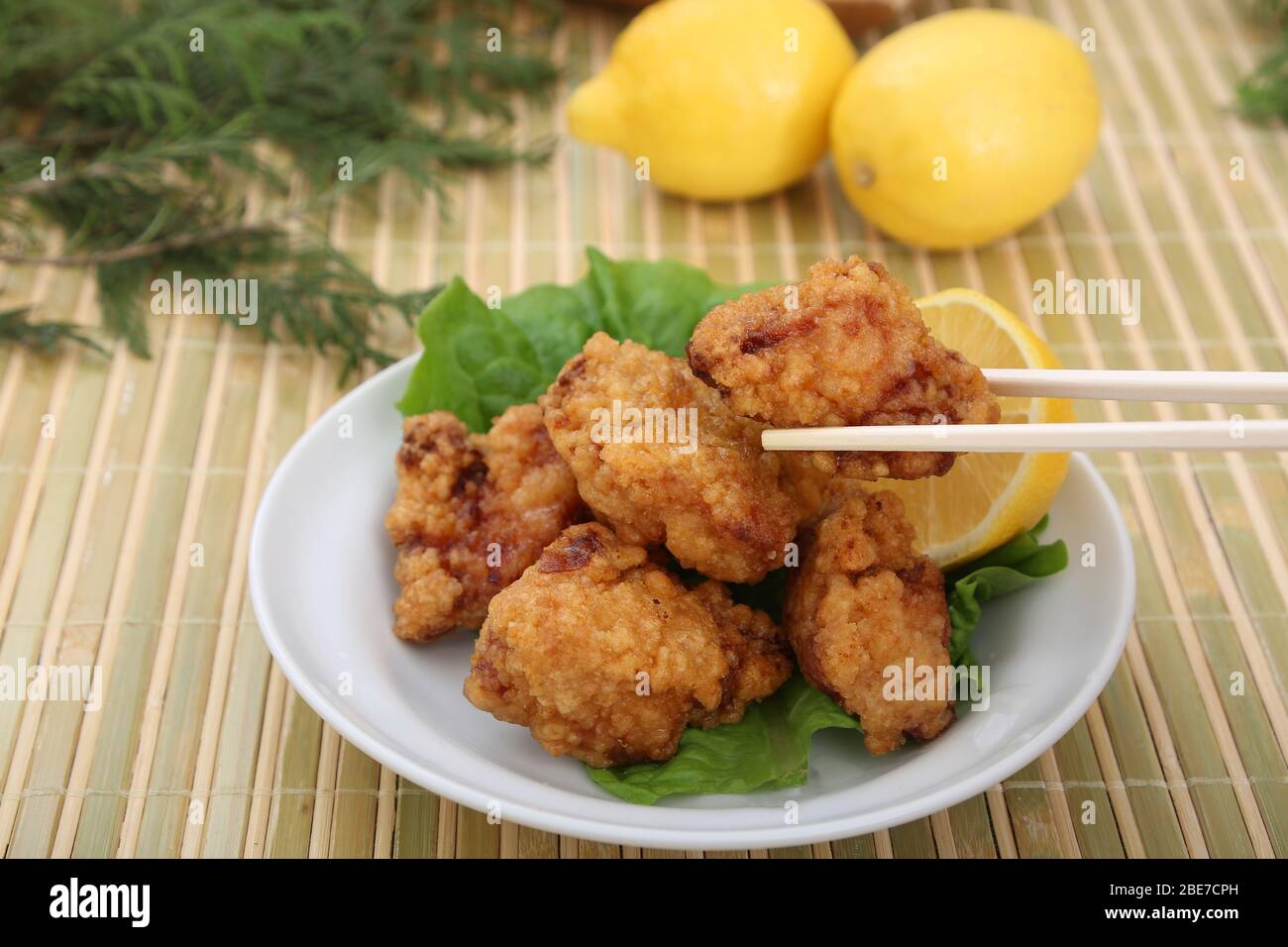 Karaage, Japonais Fried Chicken Banque D'Images