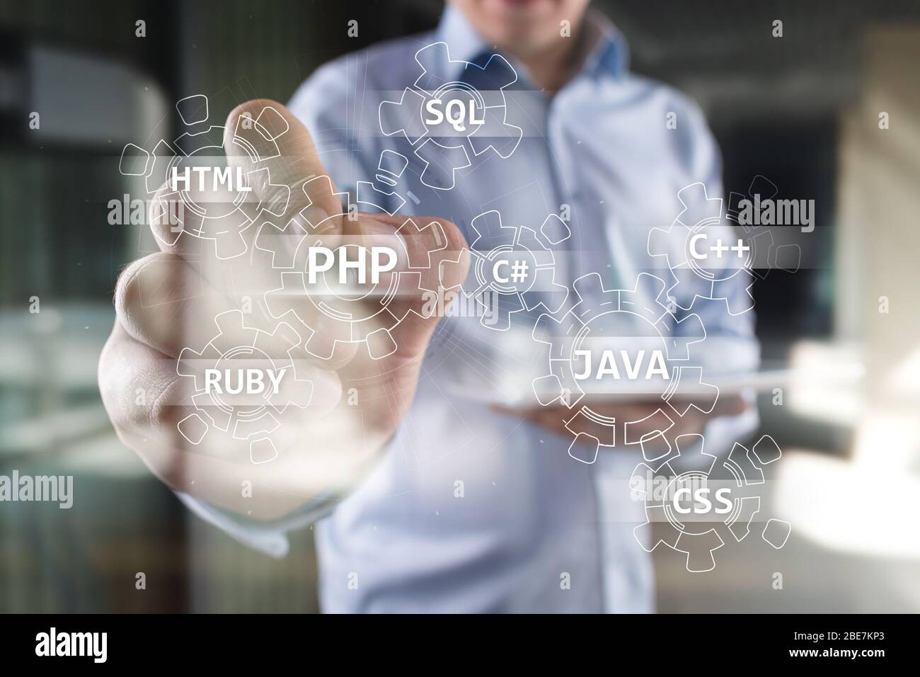 Concept d'outils de développement Web sur écran virtuel. Langage de programmation et scripts. PHP, SQL, HTML, Java et autres Banque D'Images
