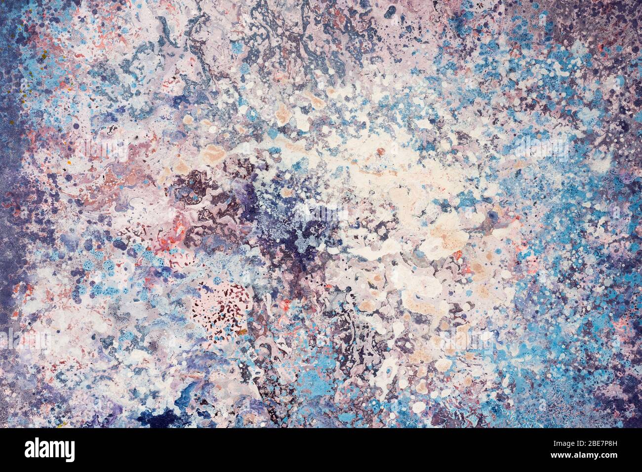 Peinture à l'huile peinte avec des peintures à l'huile, des couleurs bleu et blanc, style cosmique. Contexte abstrait. Banque D'Images