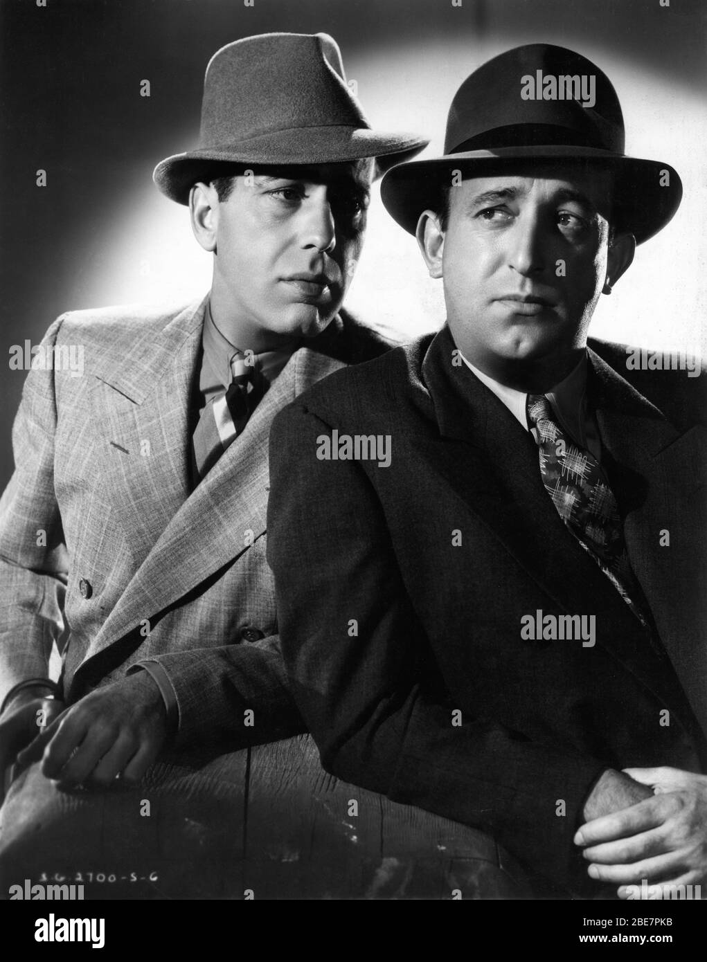 HUMPHREY BOGART et ALLEN JENKINS Publicité Portrait pour MORT 1937 réalisateur WILLIAM WYLER jouer le scénario de Sidney Kingsley Lillian Hellman The Samuel Goldwyn Company / United Artists Banque D'Images