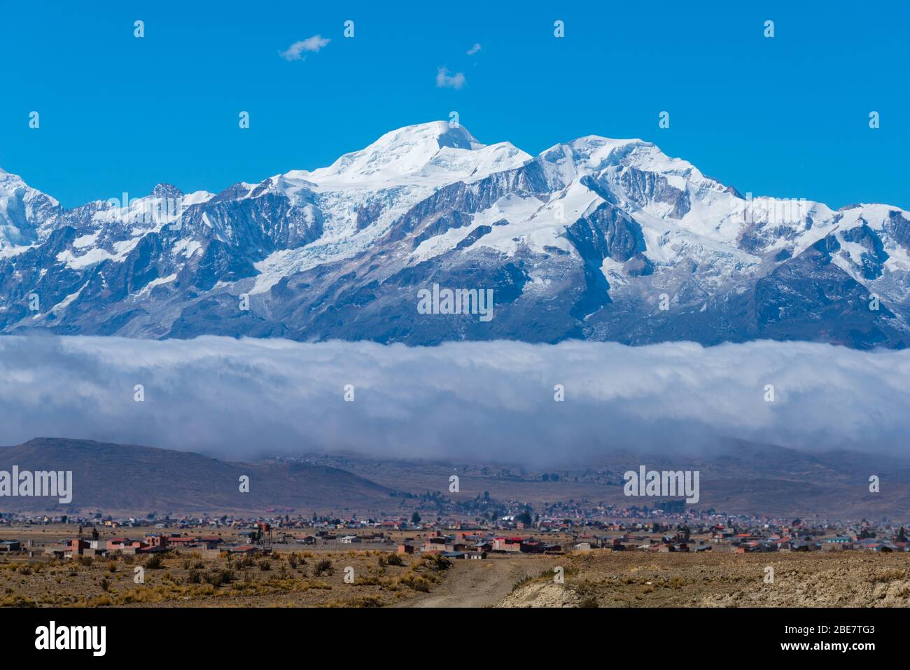 Aymaran Country avec la Cordillera Real et ses 6 000 m de pics, Peninsula Huata, Département la Paz, Bolivie, Amérique latine Banque D'Images