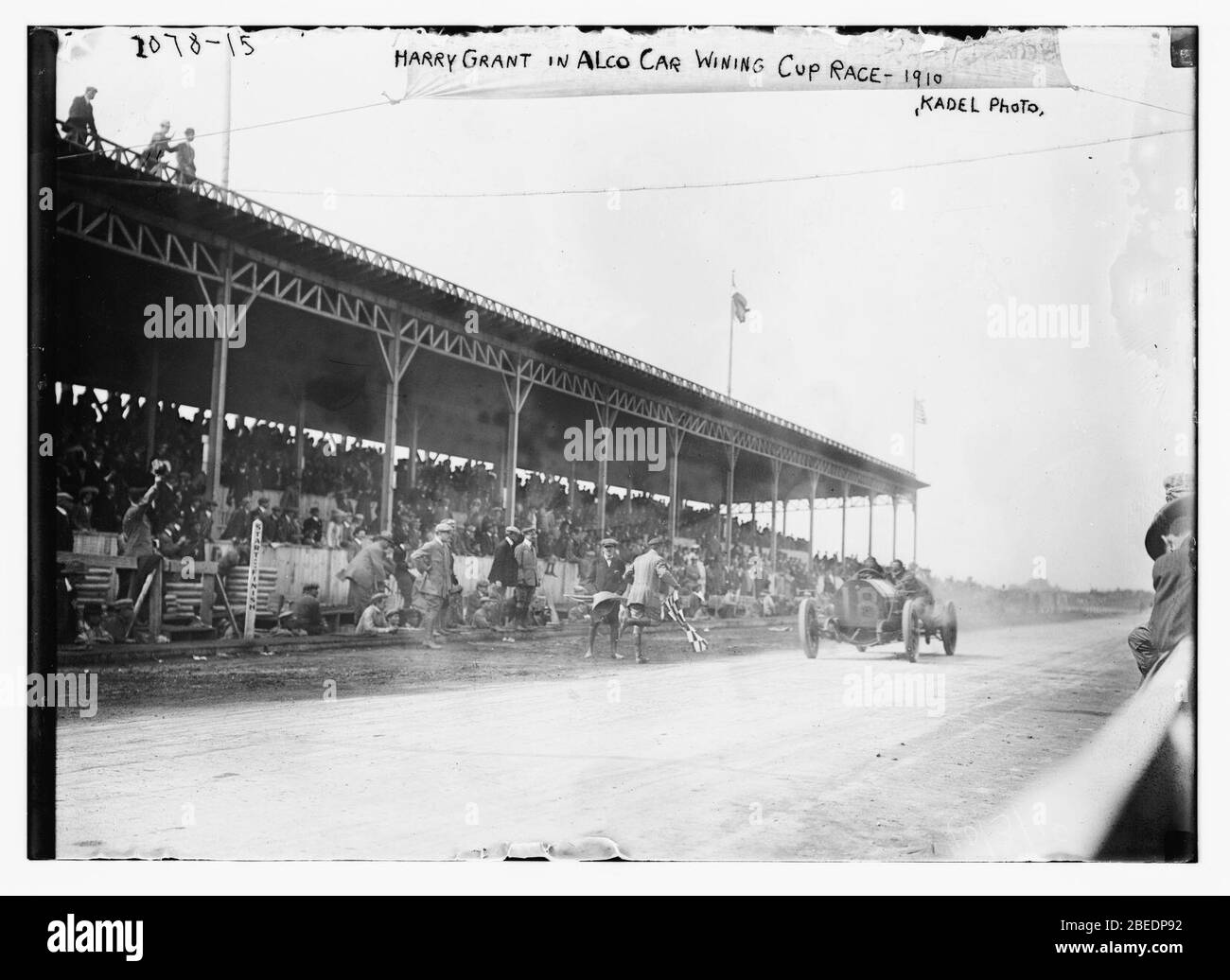 Harry Grant dans la course de la coupe gagnante de voiture alco, 1910, Banque D'Images