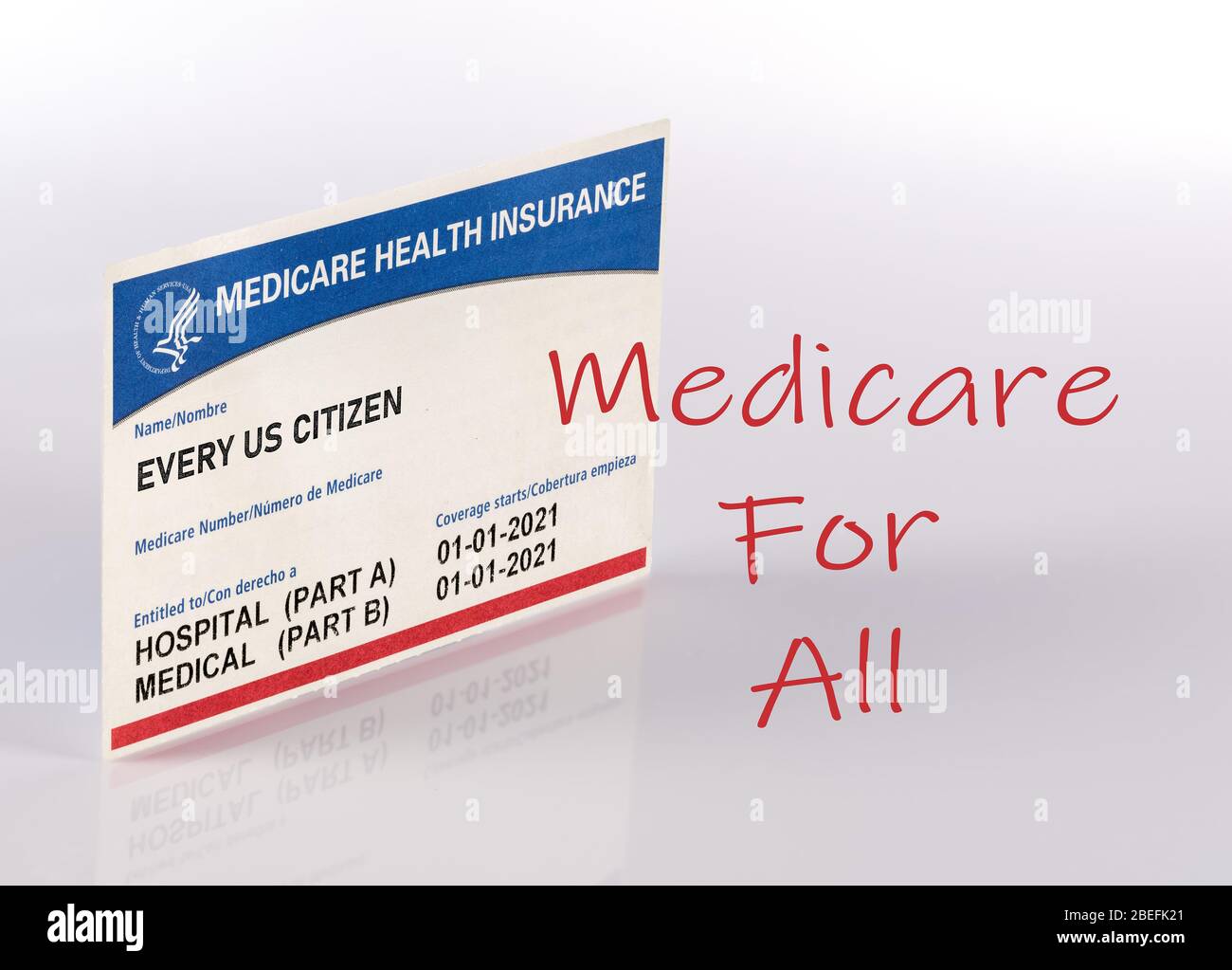 USA carte d'assurance médicale pour l'assurance-maladie avec le texte Medicare pour tous sur un fond blanc Banque D'Images