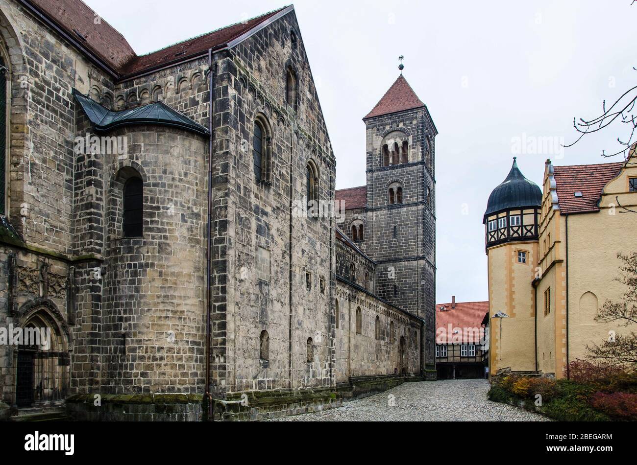 Quedlinburg ville située juste au nord des montagnes de Harz en 1994, le château, l'église et la vieille ville ont été ajoutés à la liste du patrimoine mondial de l'UNESCO. Banque D'Images