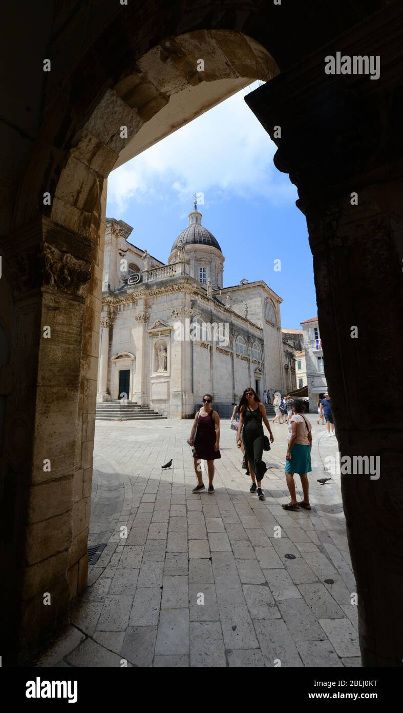 La cathédrale de l'Assomption de la Vierge Marie dans la vieille ville de Dubrovnik, Croatie. Banque D'Images